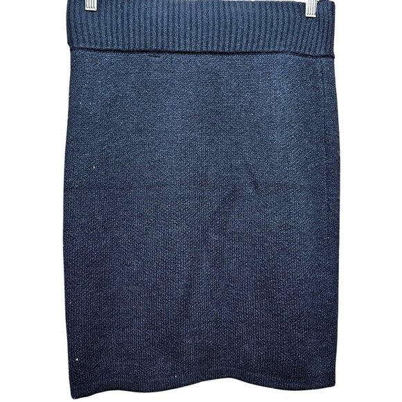 Vero Moda Floral Embroidered Knit Skirt Black With Pink Rose Design Medium - Picture 2 of 7